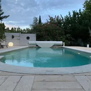 … Et La Fourmi Villa